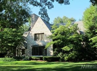79 Cloverly Rd, Grosse Pointe Farms, MI 48236