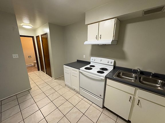 2nd image of 843 Gostlin St #843