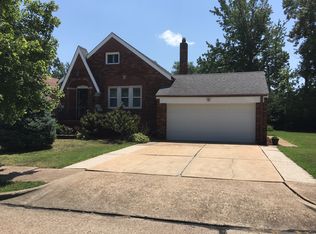 7646 Hawthorne Pl, Saint Louis, MO 63130