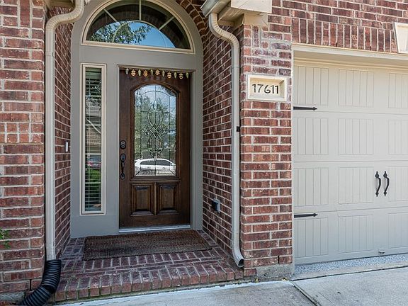 4th image of 17611 Quiet Shores Dr