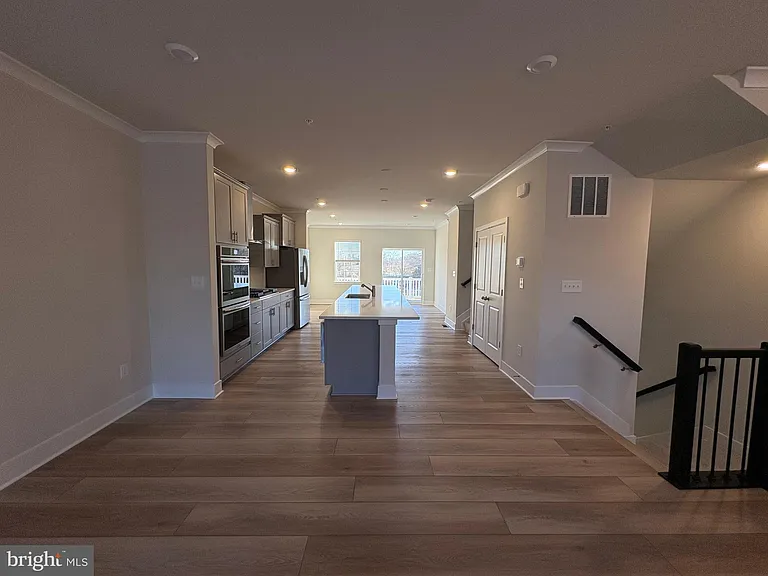 265 Swing Arc Ct — Photo 2