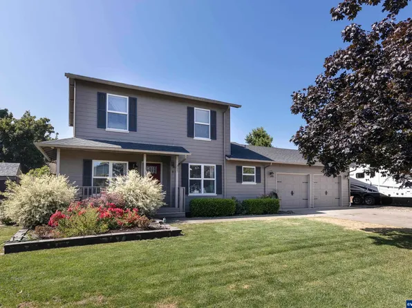 327 SE Hankel St, Dallas, OR 97338