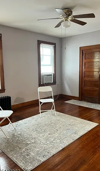 52 Christie Ave — Photo 8