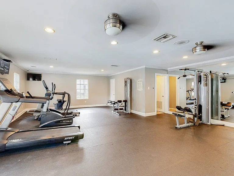 park-west-mobile-al-fitness-room