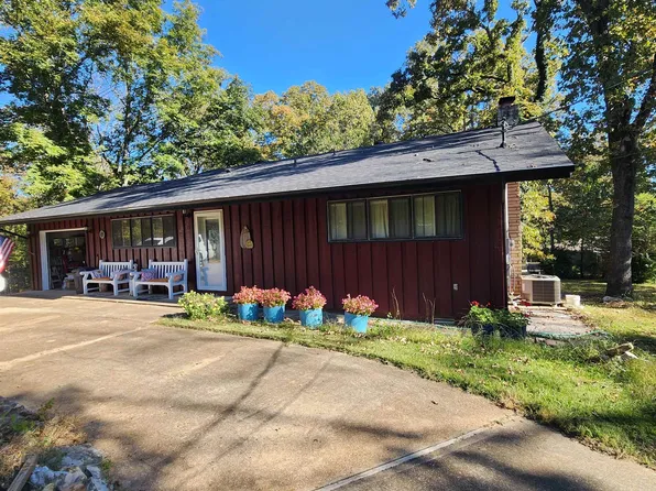 15 Menifee Ln, Cherokee Village, AR 72529