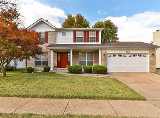 960 Keeneland Rd, Florissant, MO 63034