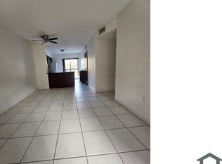 5460 W 21st Ct, Hialeah, FL 33016