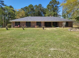 1423 W Hawthorne Rd, Leesville, LA 71446