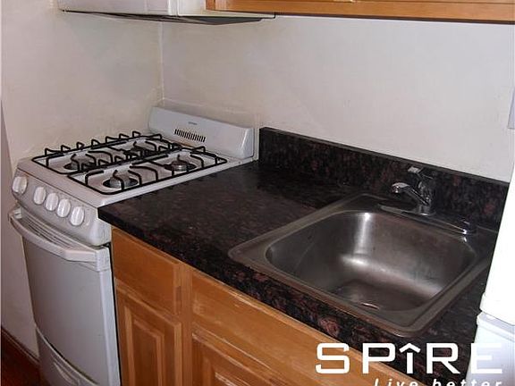 2nd image of 323 W 75th St APT 2E