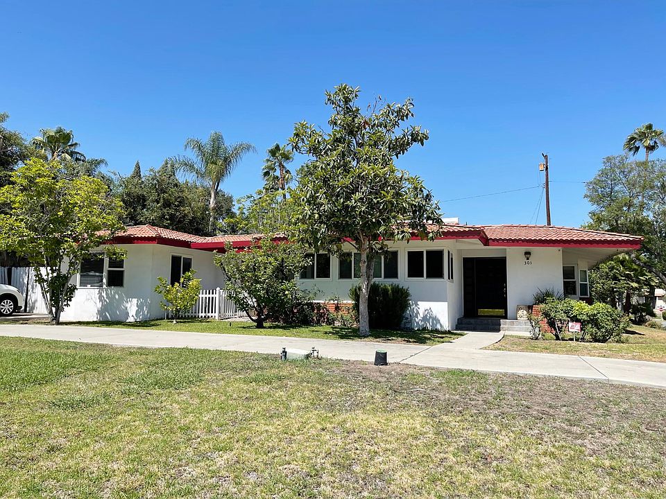 1st image of 301 Oxford Dr