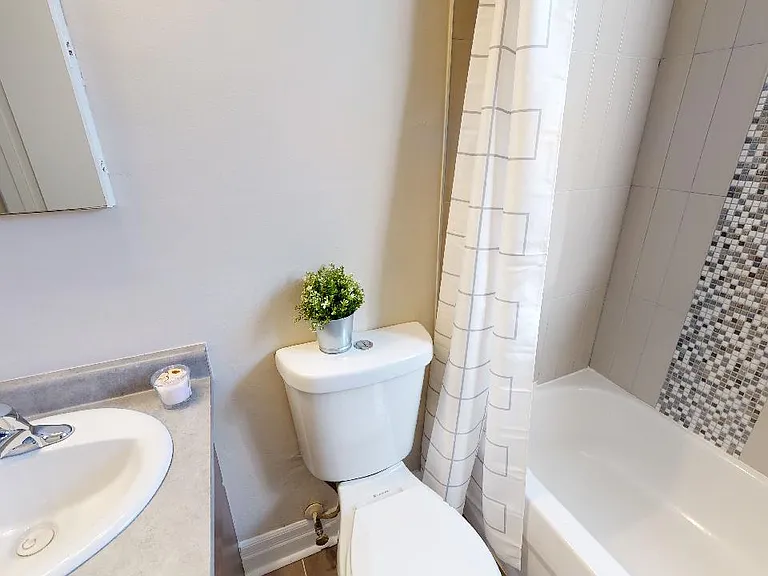 1276 Dorchester Ave — Photo 5