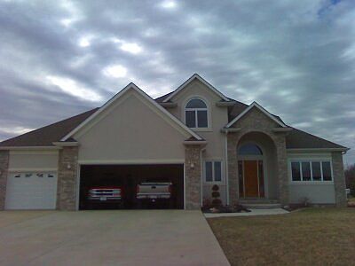 front : Abundance of parking