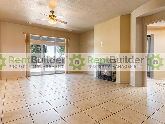 4th image of 2804 Vista De Colinas Ct SE