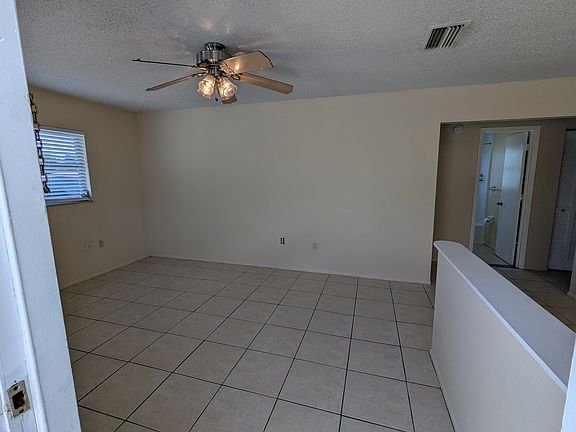 4th image of 42 Boundary Blvd APT D