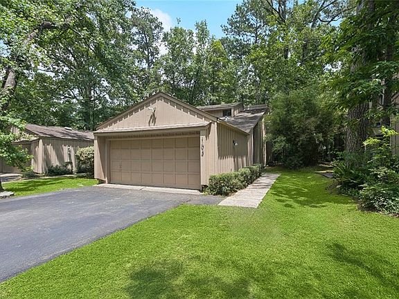 2nd image of 103 Catalpa Ln #231