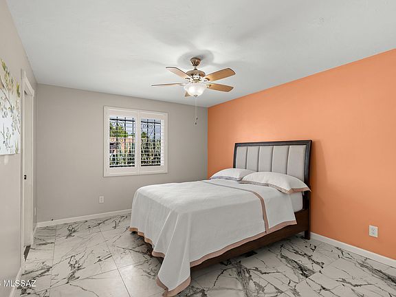 3rd image of 223 E El Naranjo