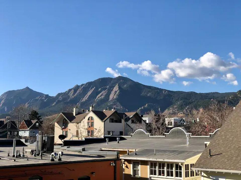 Enjoy waking up to a view of the Flatirons every morning.