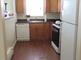 25 Hasbrouck Dr APT D, Garnerville, NY 10923