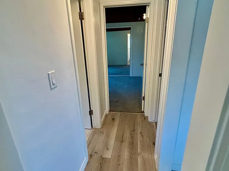 Swift Avenue — Photo 12