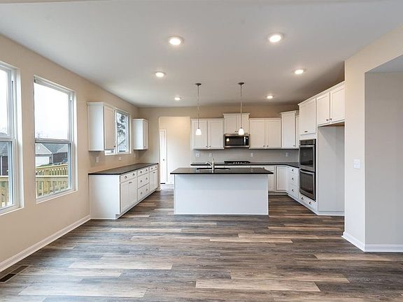 5th image of 1567 Twinridge Way