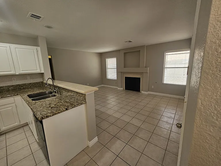 6435 Crystal Dew Dr — Photo 17