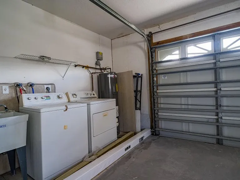 113 Madrid St — Photo 8
