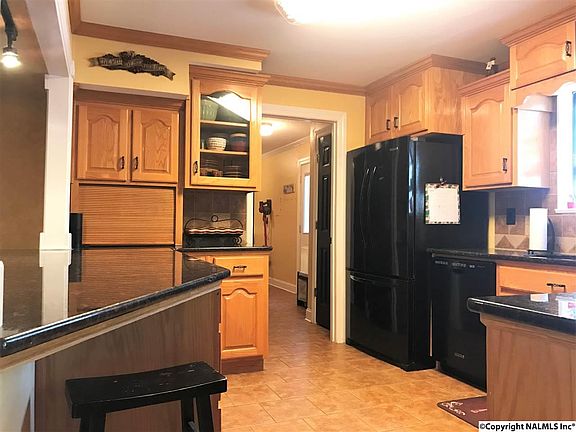 5th image of 1307 Chimney Springs Dr SE
