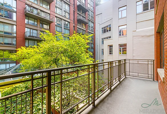 Rented by Mirador Real Estate | media 21