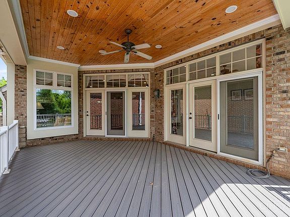 3rd image of 7154 Harbour Town Dr
