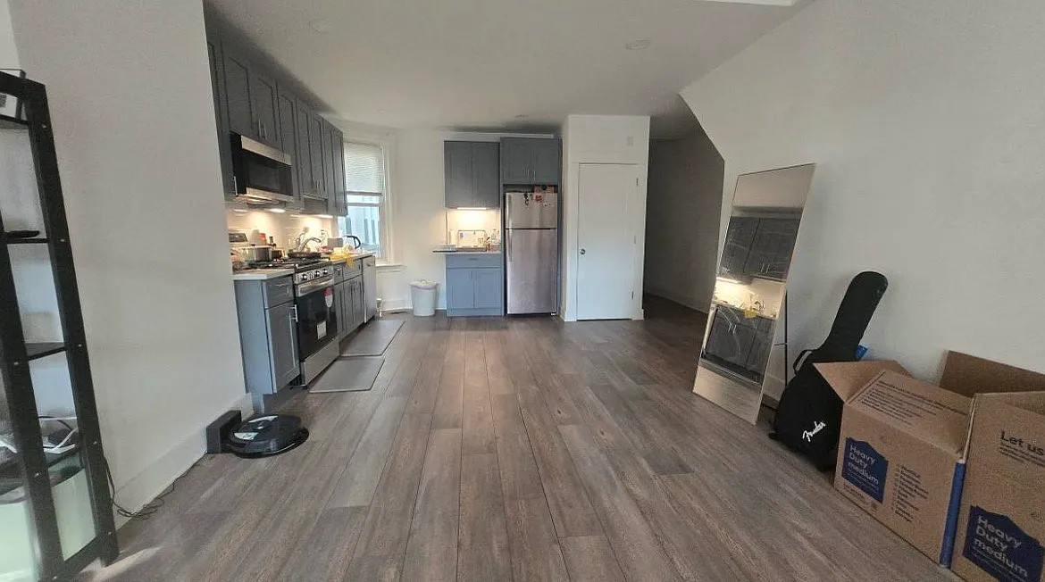 Building Photo - 115 S 44th St #1