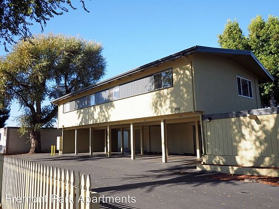 4th image of 4737 Thornton Ave APT 08