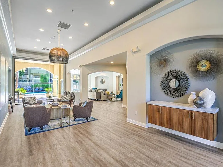 Stone Canyon Apartments — Photo 17