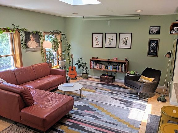2nd image of 147 Union St APT 3