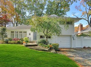 808 Preston Rd, East Meadow, NY 11554