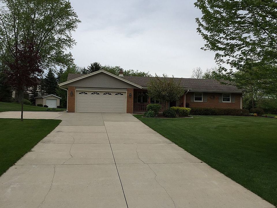 2nd image of 4600 Cherokee Dr