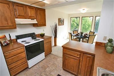 4th image of 12934 Roosevelt Way NE #304
