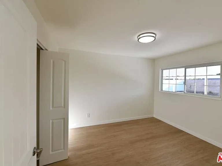 3125 Jacinto Ave — Photo 18