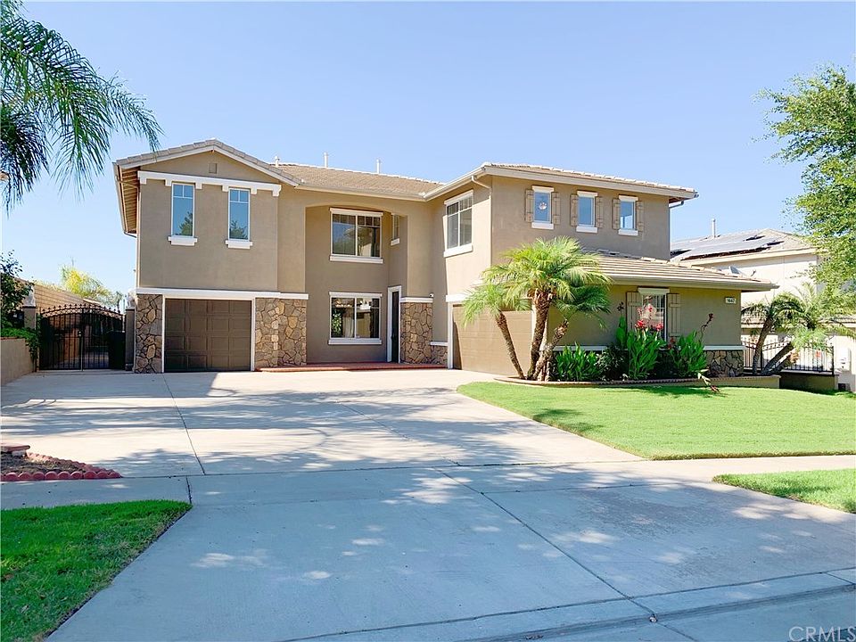 1st image of 1447 Pinewood Dr