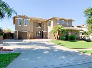 1447 Pinewood Dr, Corona, CA 92881