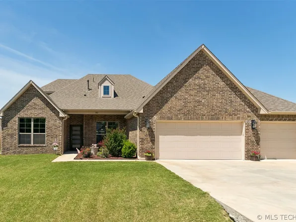 182 N Phillips St, Skiatook, OK 74070