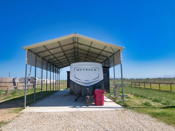 1204 Bluewater St, Bay City, TX 77414