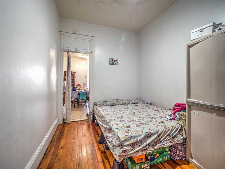 2nd image of 119 Zabriskie St APT 2
