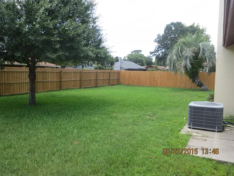 2002 Sycamore Ln — Photo 3