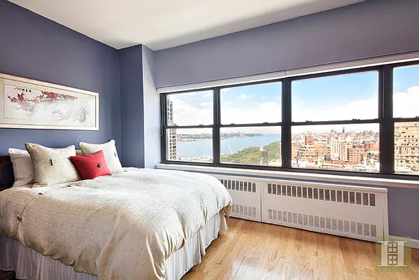 Sold by Halstead Real Estate | media 8