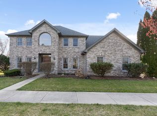 2856 Breckenridge Cir, Aurora, IL 60504