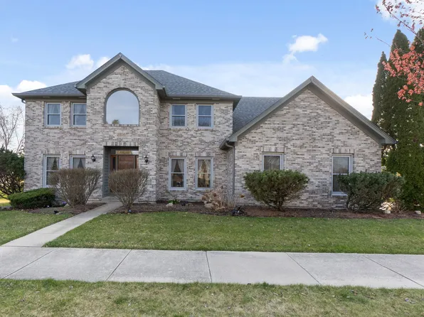 2856 Breckenridge Cir, Aurora, IL 60504