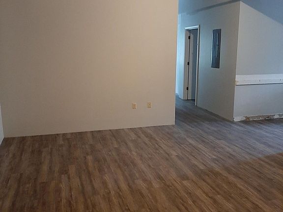 2nd image of 155 Phillips Park Dr #102