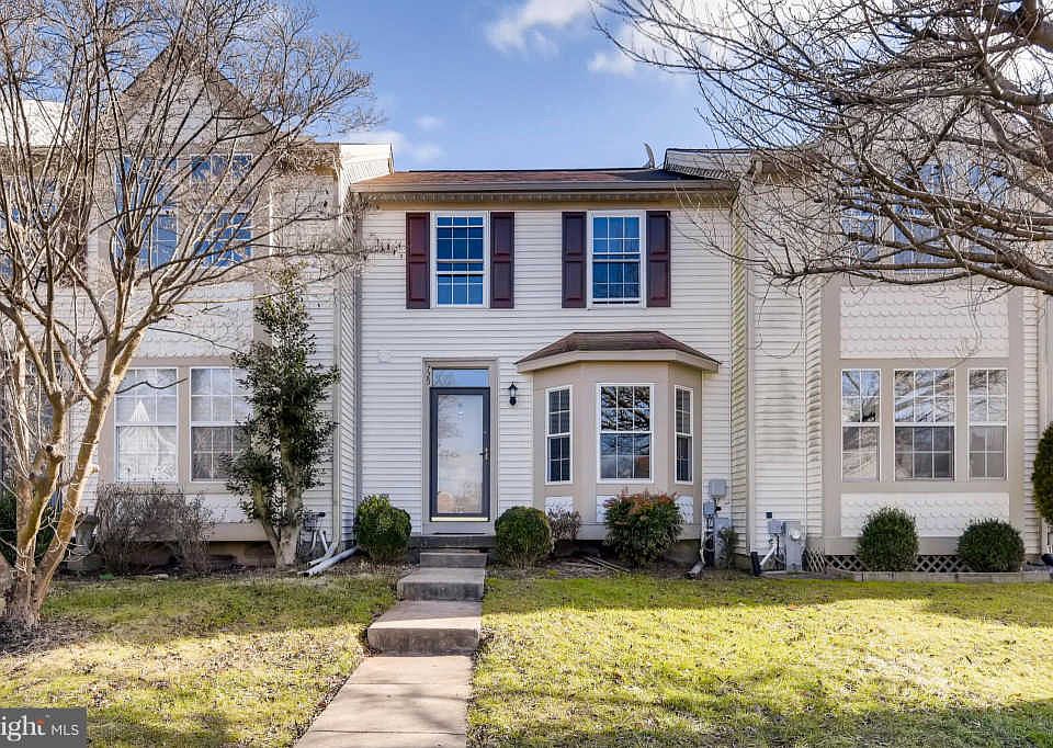 1st image of 725 Orley Pl