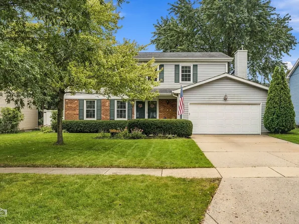 763 Concord Dr, Crystal Lake, IL 60014