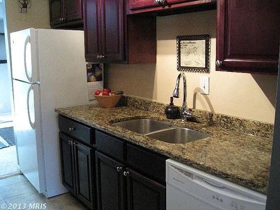 3rd image of 14638 Balsam St